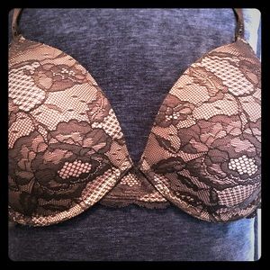 Victoria’s Secret Biofit Demi Uplift Bra